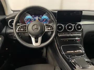 MERCEDES-BENZ GLC 200 d 4M Kam LED Navi SHZ PTS Temp