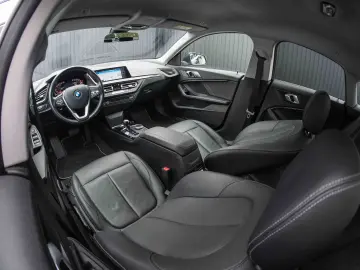 BMW Seria 2 218d Aut.