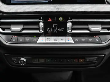 BMW Seria 2 218d Aut.