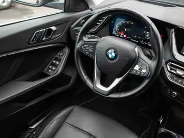 BMW Seria 2 218d Aut.