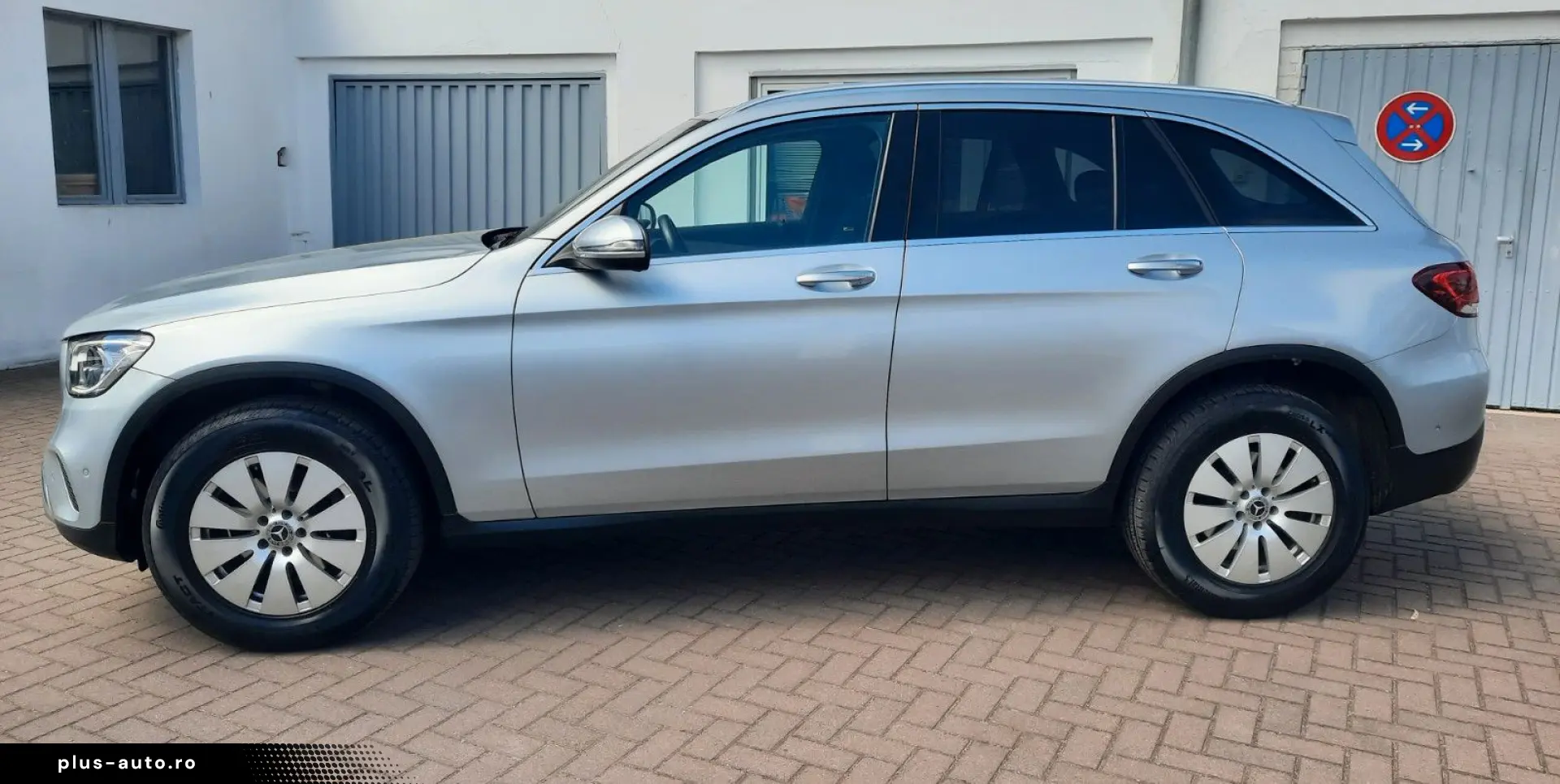 MERCEDES-BENZ GLC 220 d 4Matic  Distronic Spur Kamera 1Hand