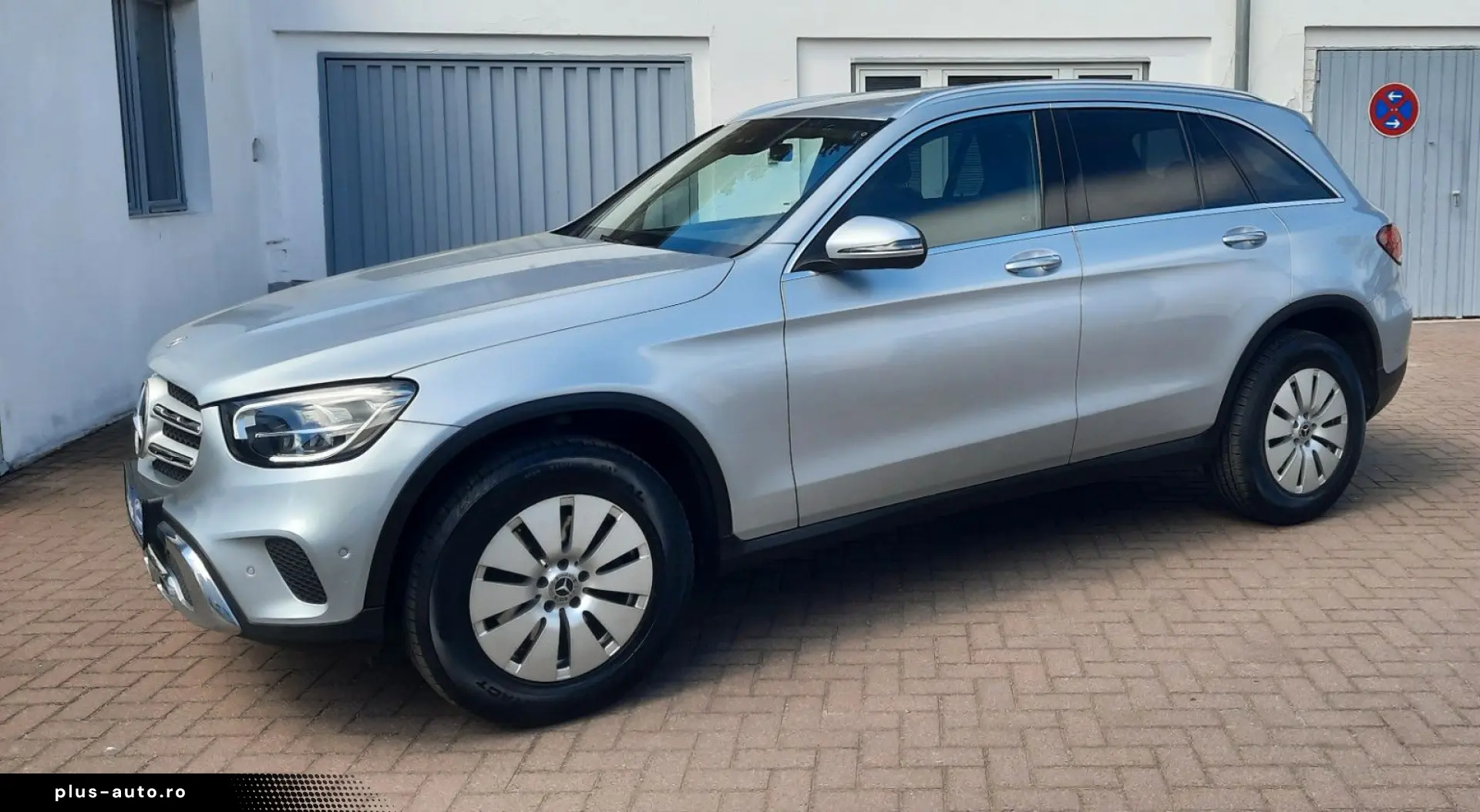 MERCEDES-BENZ GLC 220 d 4Matic  Distronic Spur Kamera 1Hand