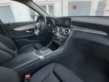MERCEDES-BENZ GLC 220 d 4Matic  Distronic Spur Kamera 1Hand