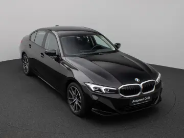 BMW 330d xD Lim. Kamera DAB Leder Alarm Sport 18Zoll