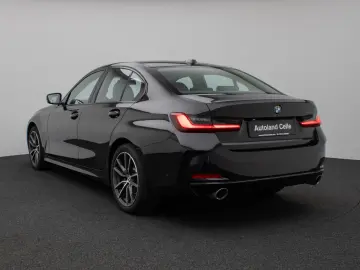 BMW 330d xD Lim. Kamera DAB Leder Alarm Sport 18Zoll