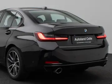 BMW 330d xD Lim. Kamera DAB Leder Alarm Sport 18Zoll