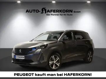PEUGEOT 5008 1.5 BlueHdi 130 Allure Pack 7SITZE LED NAV