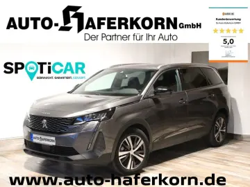PEUGEOT 5008 1.5 BlueHdi 130 Allure Pack 7SITZE LED NAV