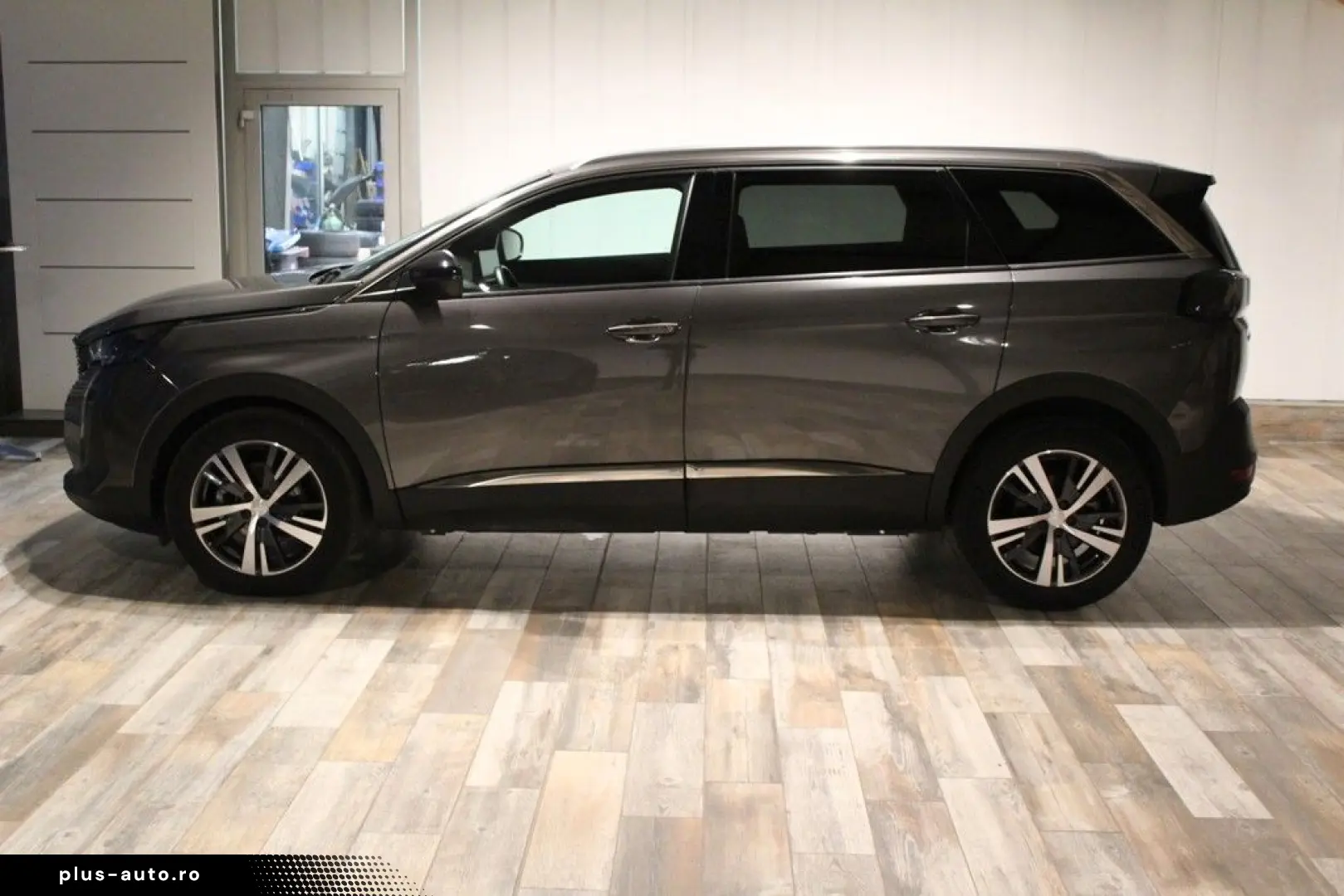 PEUGEOT 5008 1.5 BlueHdi 130 Allure Pack 7SITZE LED NAV