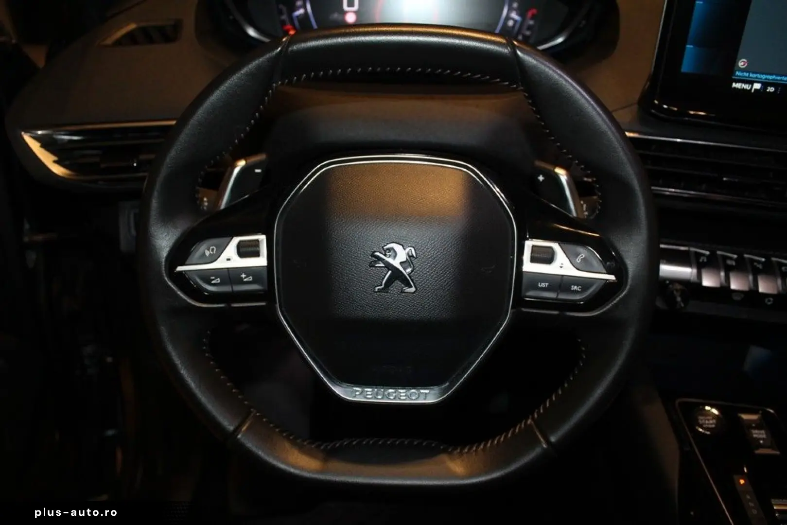 PEUGEOT 5008 1.5 BlueHdi 130 Allure Pack 7SITZE LED NAV