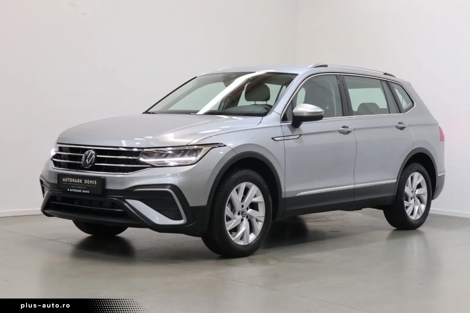 VW Tiguan Alspace Life 1.5 7 SITZER ACC LED SHZ AHK