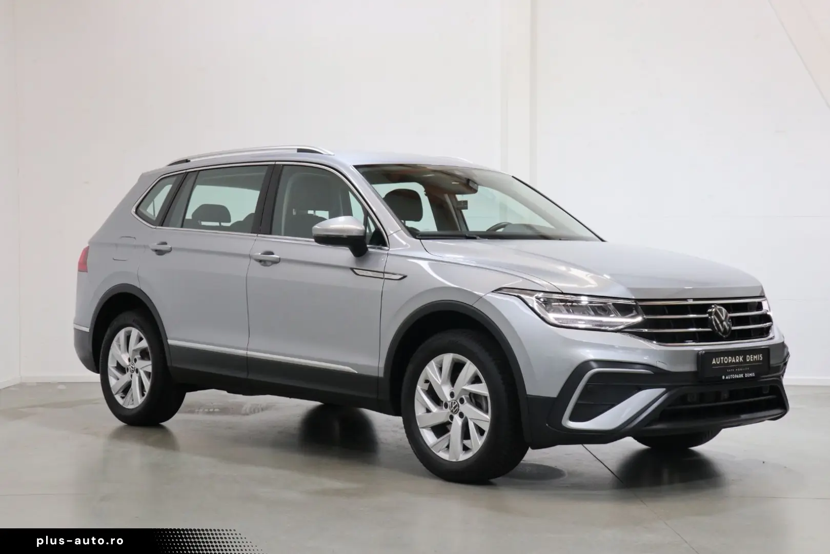 VW Tiguan Alspace Life 1.5 7 SITZER ACC LED SHZ AHK