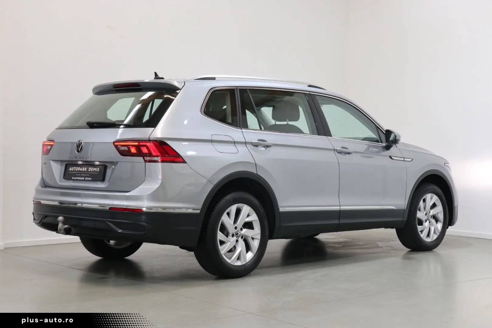 VW Tiguan Alspace Life 1.5 7 SITZER ACC LED SHZ AHK