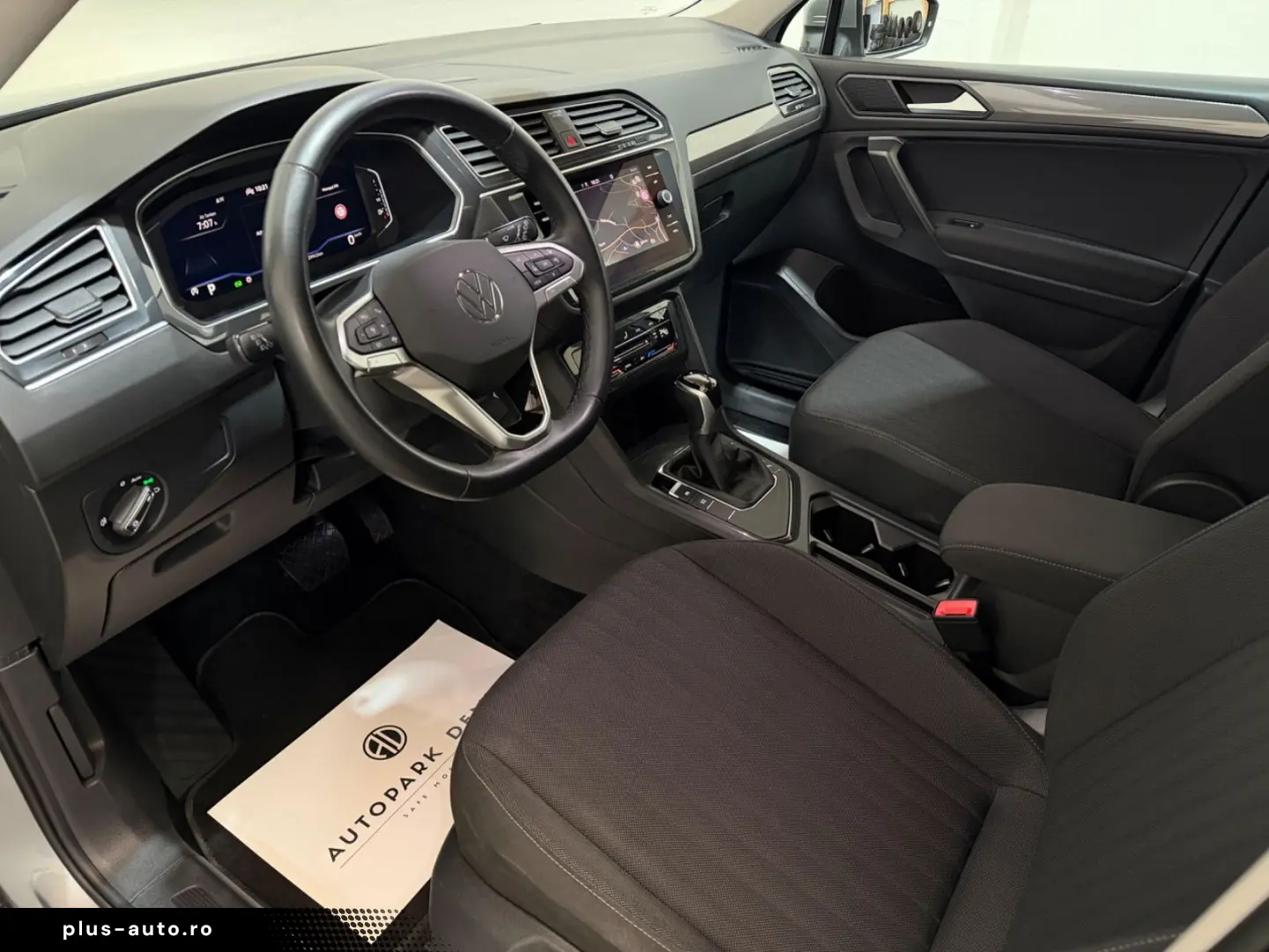 VW Tiguan Alspace Life 1.5 7 SITZER ACC LED SHZ AHK
