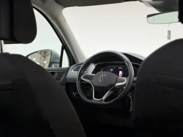 VW Tiguan Alspace Life 1.5 7 SITZER ACC LED SHZ AHK