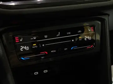 VW Tiguan Alspace Life 1.5 7 SITZER ACC LED SHZ AHK