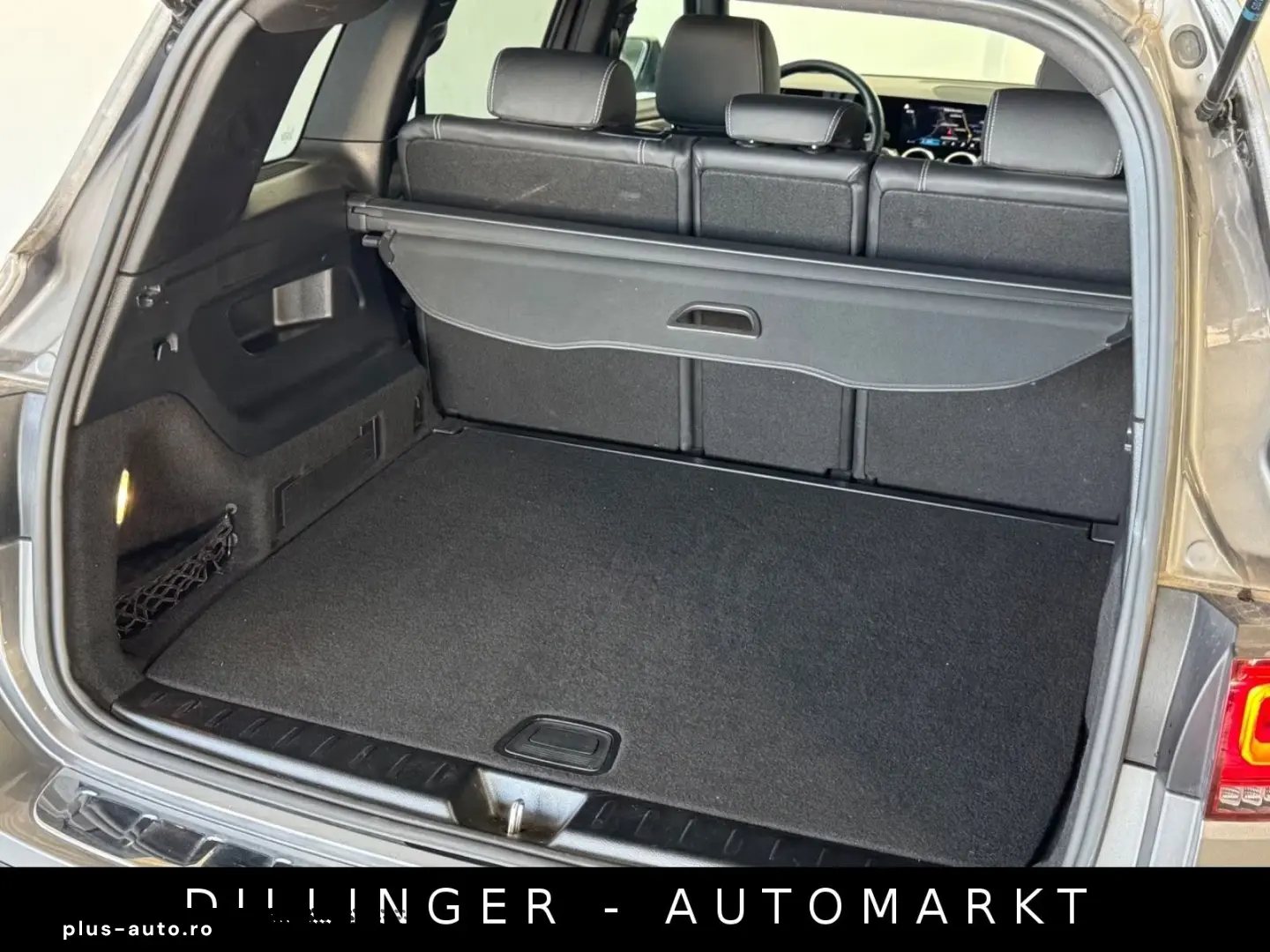 MERCEDES-BENZ GLB 180d 8G-DCT  2.0 Motor  Nav LED MBUX Tem