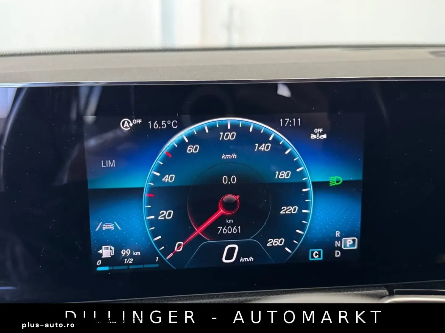 MERCEDES-BENZ GLB 180d 8G-DCT  2.0 Motor  Nav LED MBUX Tem