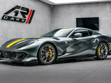 FERRARI 812 Competizione
