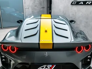 FERRARI 812 Competizione