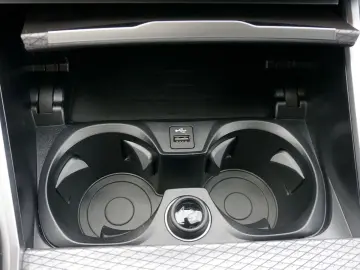 BMW M3 Competition M xDrive Touring HK HiFi DAB LED