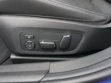 BMW M3 Competition M xDrive Touring HK HiFi DAB LED