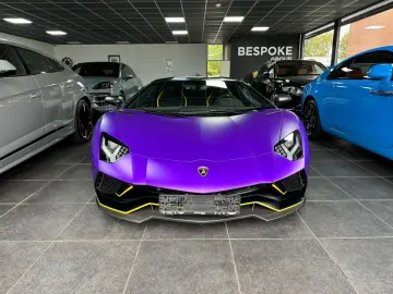 LAMBORGHINI Aventador Ultimae Roadster 1 of 250- Full carbon