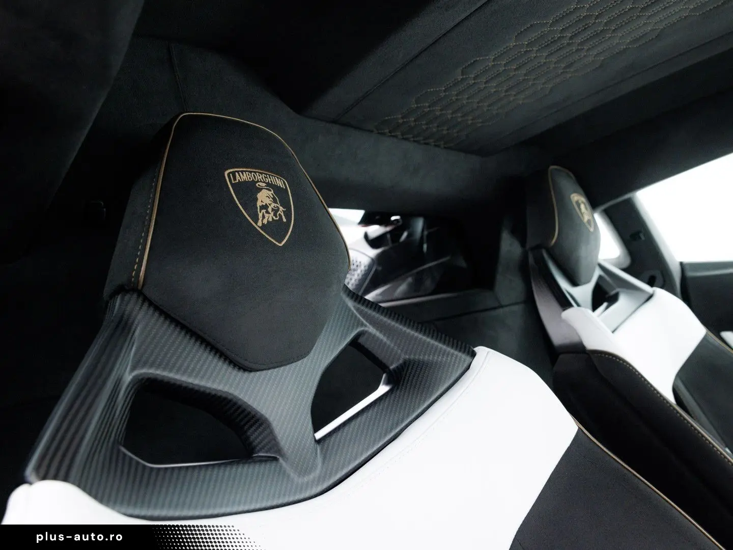 LAMBORGHINI Revuelto MY25   Full Carbon incl. roof I Blu Ura