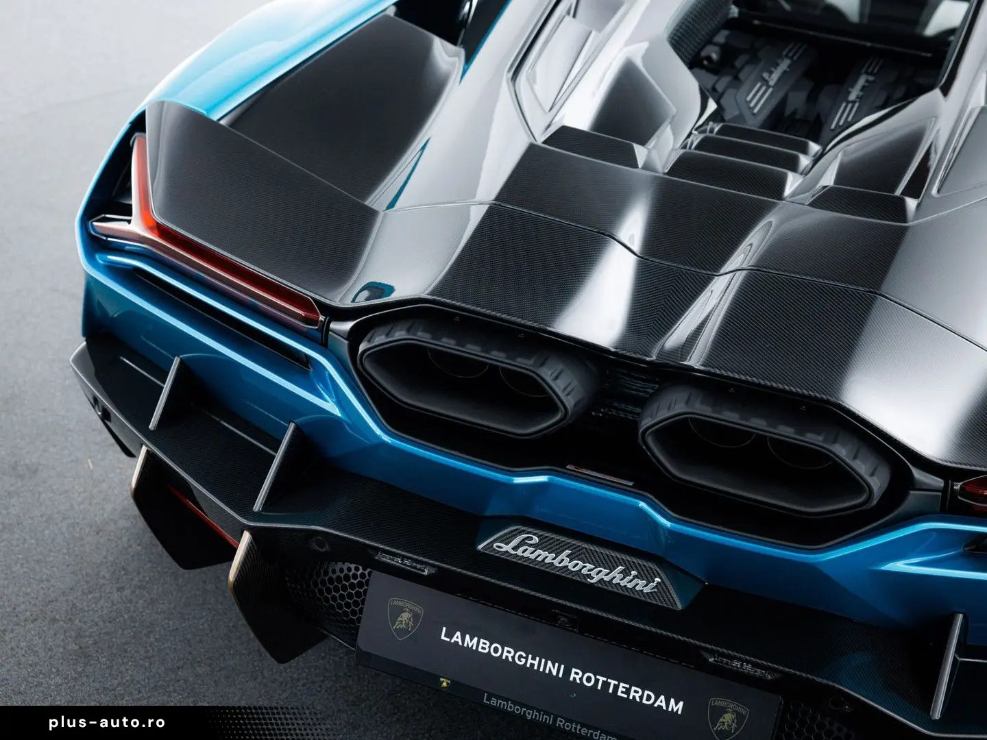 LAMBORGHINI Revuelto MY25   Full Carbon incl. roof I Blu Ura
