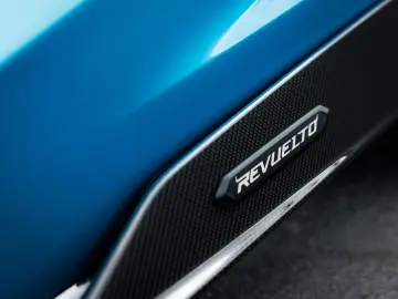 LAMBORGHINI Revuelto MY25   Full Carbon incl. roof I Blu Ura