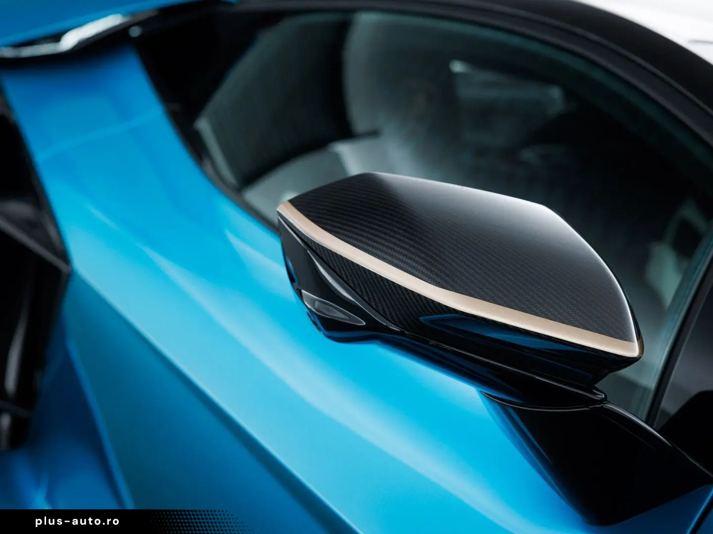 LAMBORGHINI Revuelto MY25   Full Carbon incl. roof I Blu Ura