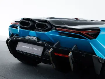 LAMBORGHINI Revuelto MY25   Full Carbon incl. roof I Blu Ura