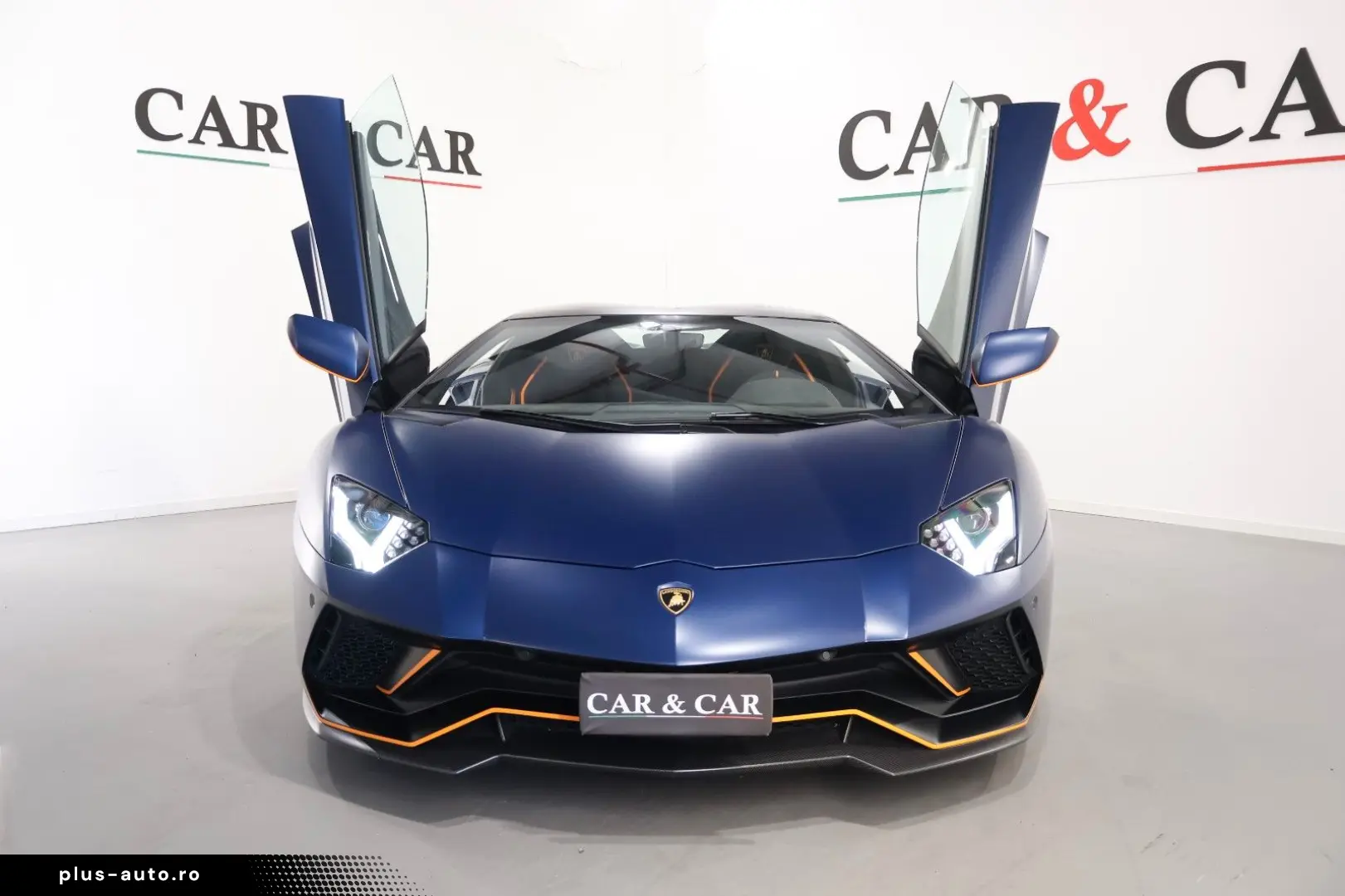 LAMBORGHINI Aventador Ultimae Roadster 6.5 V12