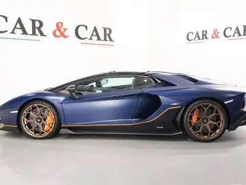 LAMBORGHINI Aventador Ultimae Roadster 6.5 V12