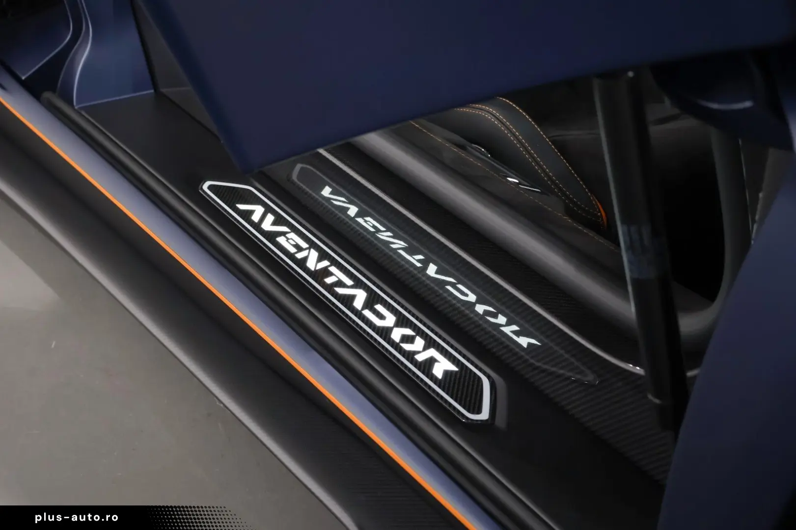 LAMBORGHINI Aventador Ultimae Roadster 6.5 V12