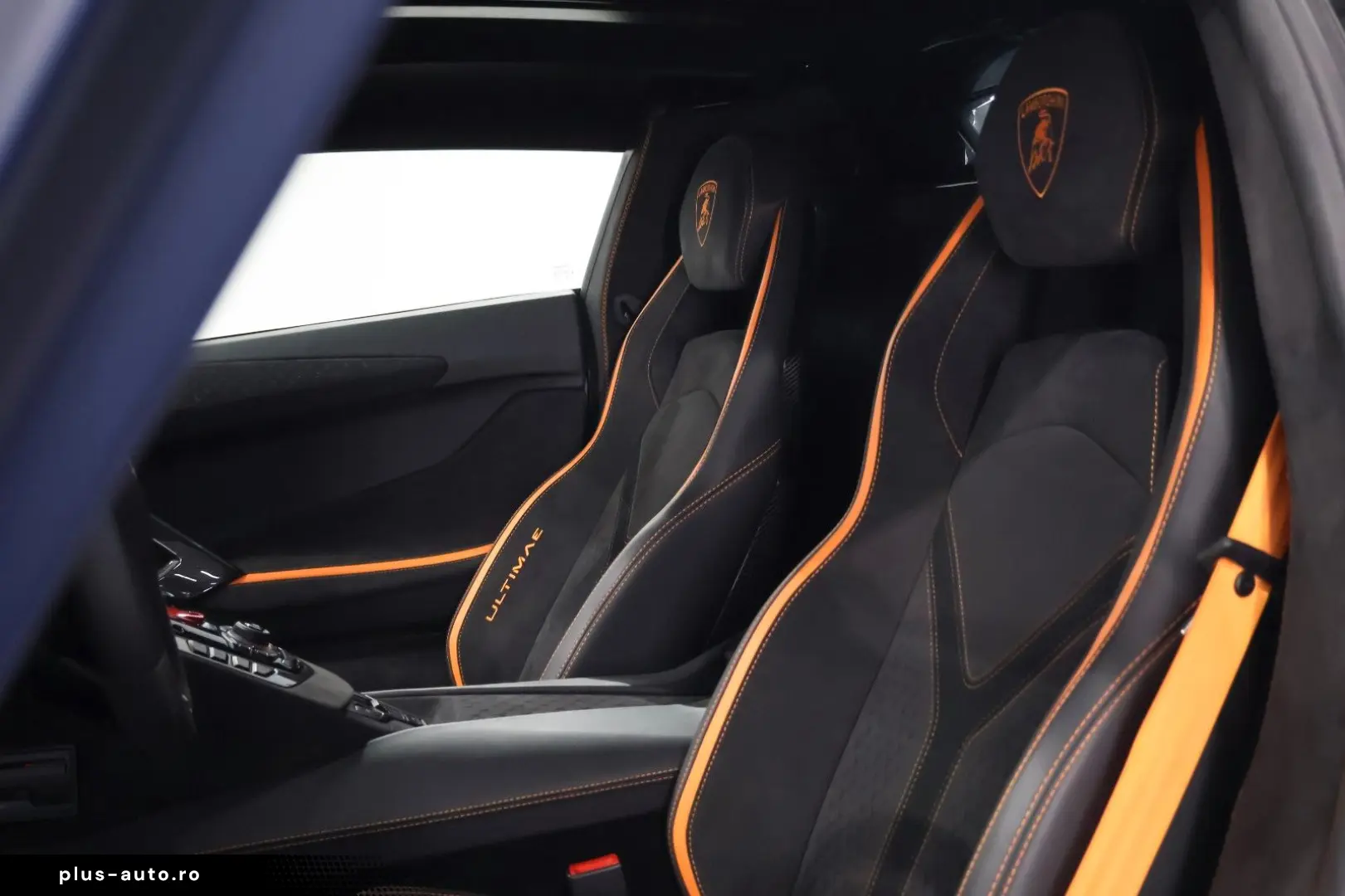 LAMBORGHINI Aventador Ultimae Roadster 6.5 V12