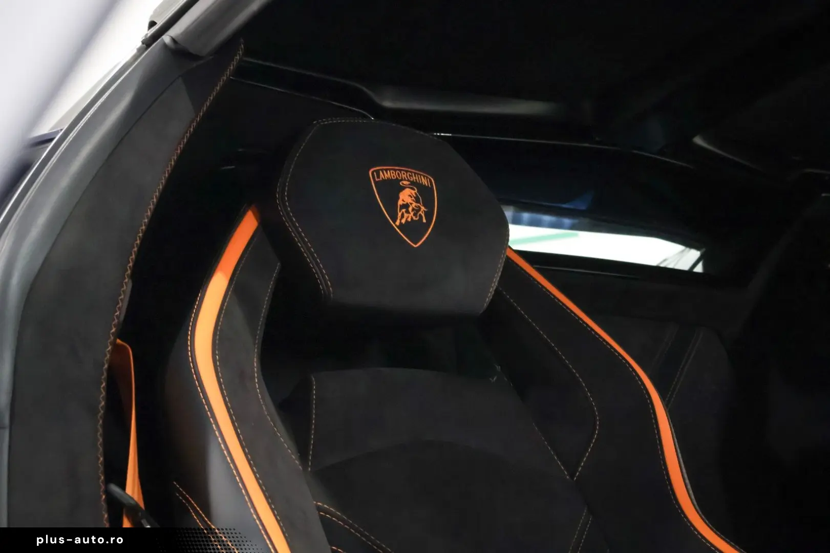 LAMBORGHINI Aventador Ultimae Roadster 6.5 V12