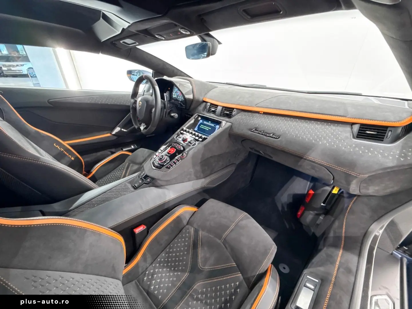 LAMBORGHINI Aventador Ultimae Roadster 6.5 V12