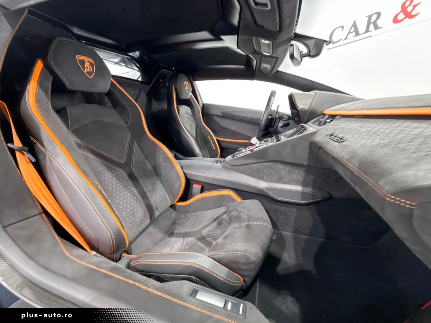 LAMBORGHINI Aventador Ultimae Roadster 6.5 V12