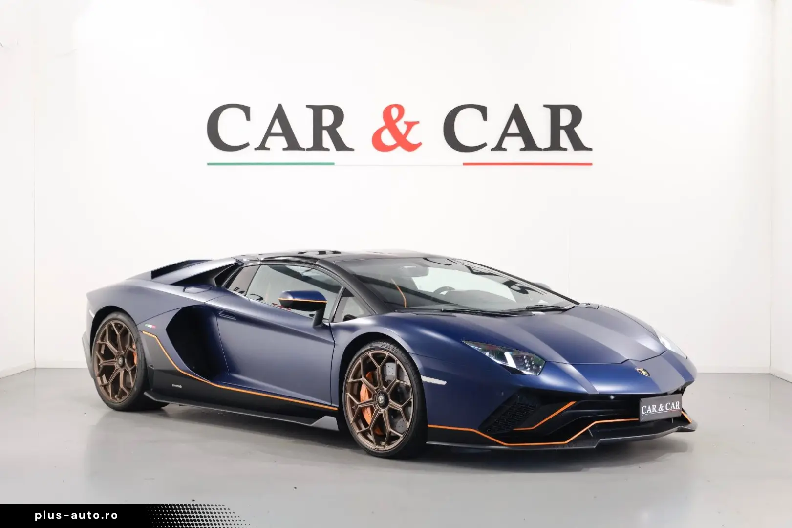 LAMBORGHINI Aventador Ultimae Roadster 6.5 V12