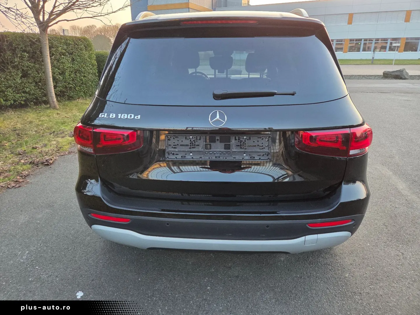 MERCEDES-BENZ GLB 180 d Business Paket-MBUX