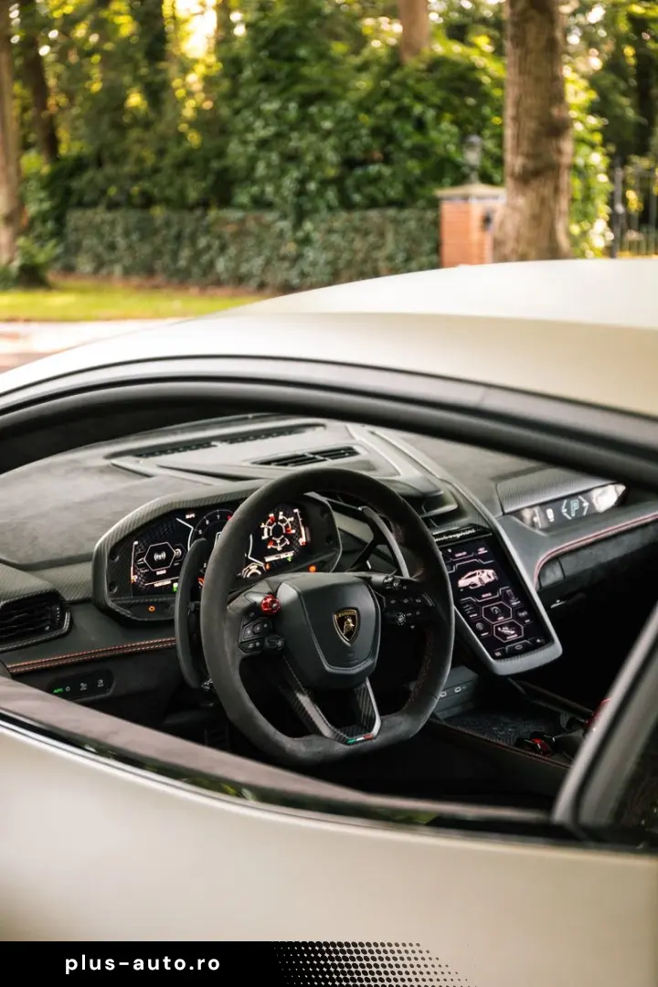 LAMBORGHINI Revuelto 6.5 V12 HPEV