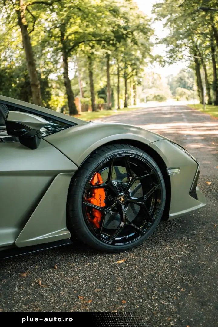 LAMBORGHINI Revuelto 6.5 V12 HPEV