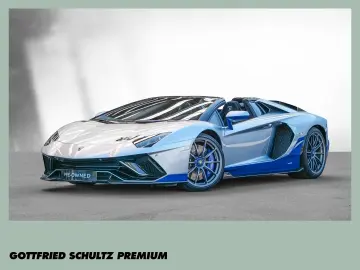 LAMBORGHINI Aventador Ultimae Roadster    BENTLEY DÜSSELDORF