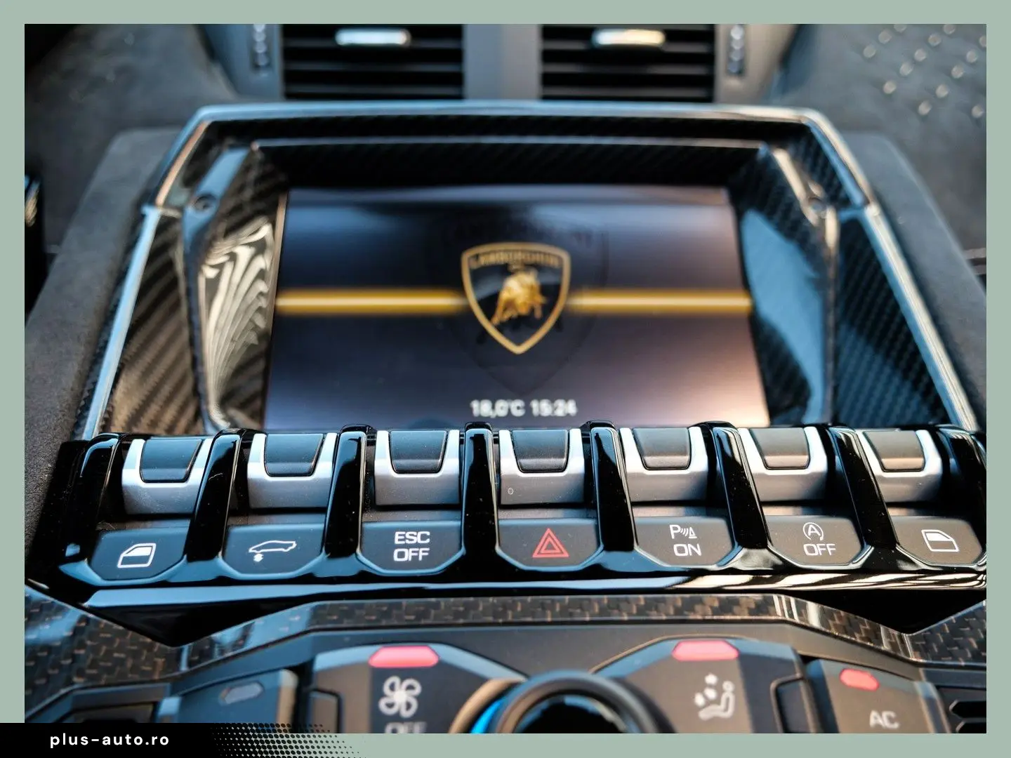 LAMBORGHINI Aventador Ultimae Roadster    BENTLEY DÜSSELDORF