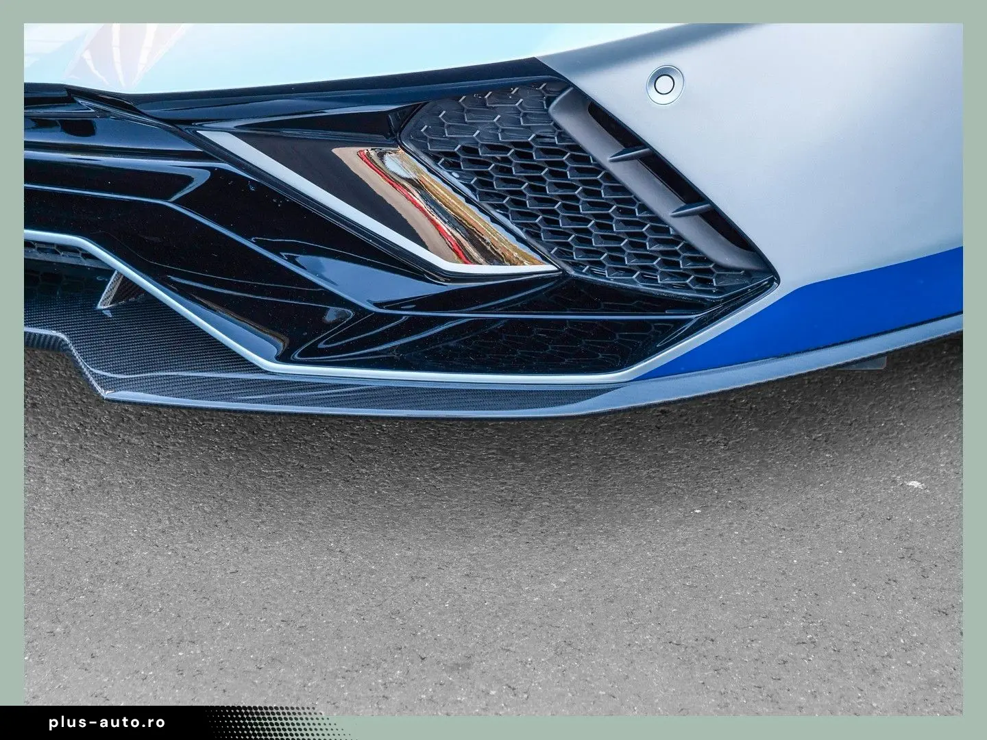 LAMBORGHINI Aventador Ultimae Roadster    BENTLEY DÜSSELDORF