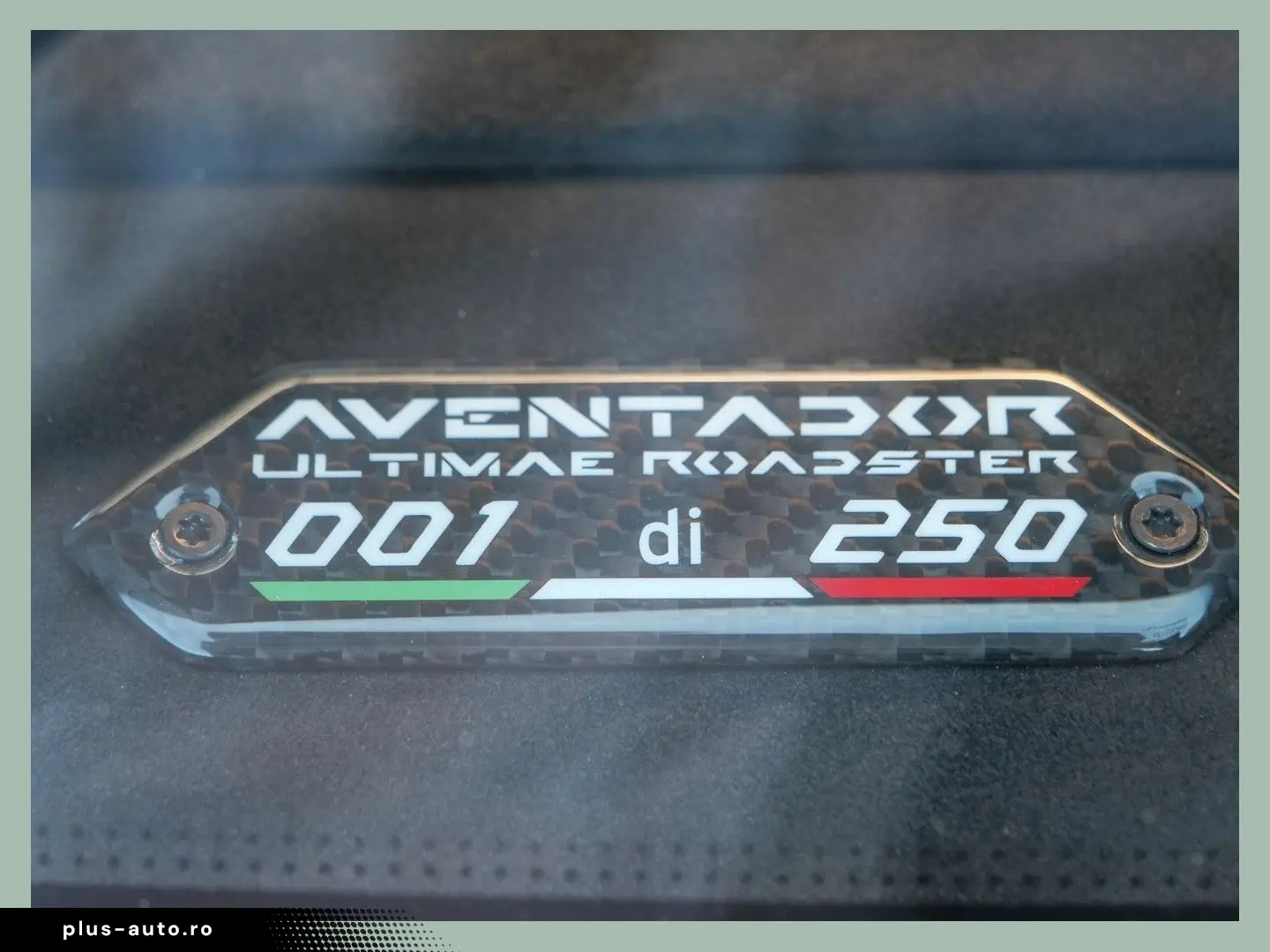 LAMBORGHINI Aventador Ultimae Roadster    BENTLEY DÜSSELDORF