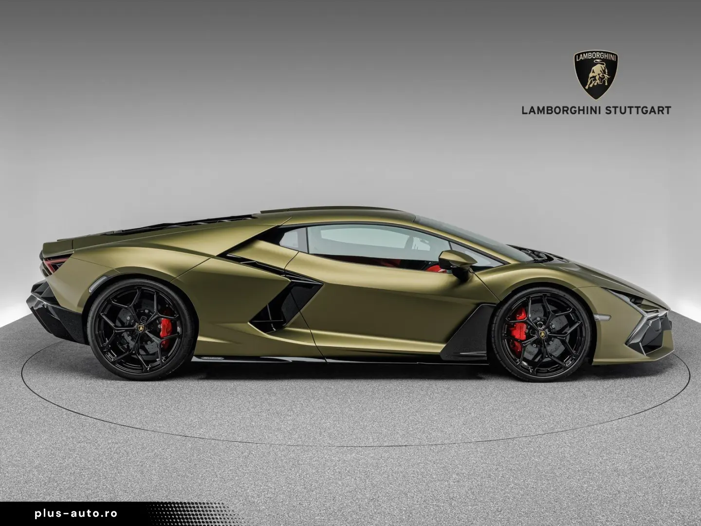 LAMBORGHINI Revuelto