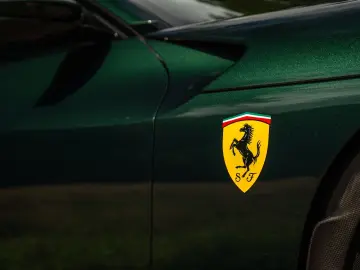 FERRARI Purosangue 6.5 V12   Verde Zeltweg   Airbrushed