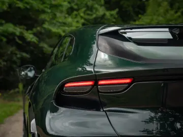 FERRARI Purosangue 6.5 V12   Verde Zeltweg   Airbrushed
